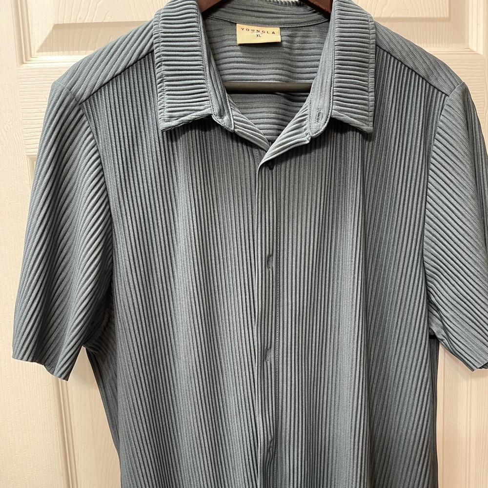 Slate X-large NWT pleated Festival YoungLa button up.